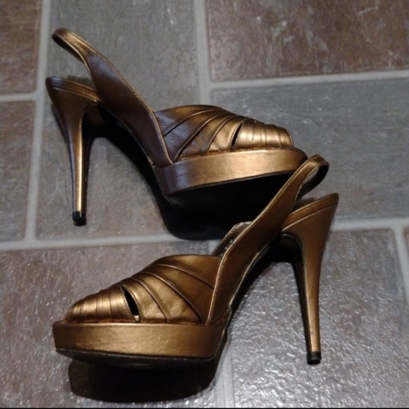 Stuart Weitzman gold bronze platform heel sandal size 39.5 - Picture 4 of 5